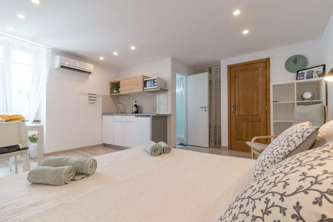 Appartement Pisinium Studios Rovinj