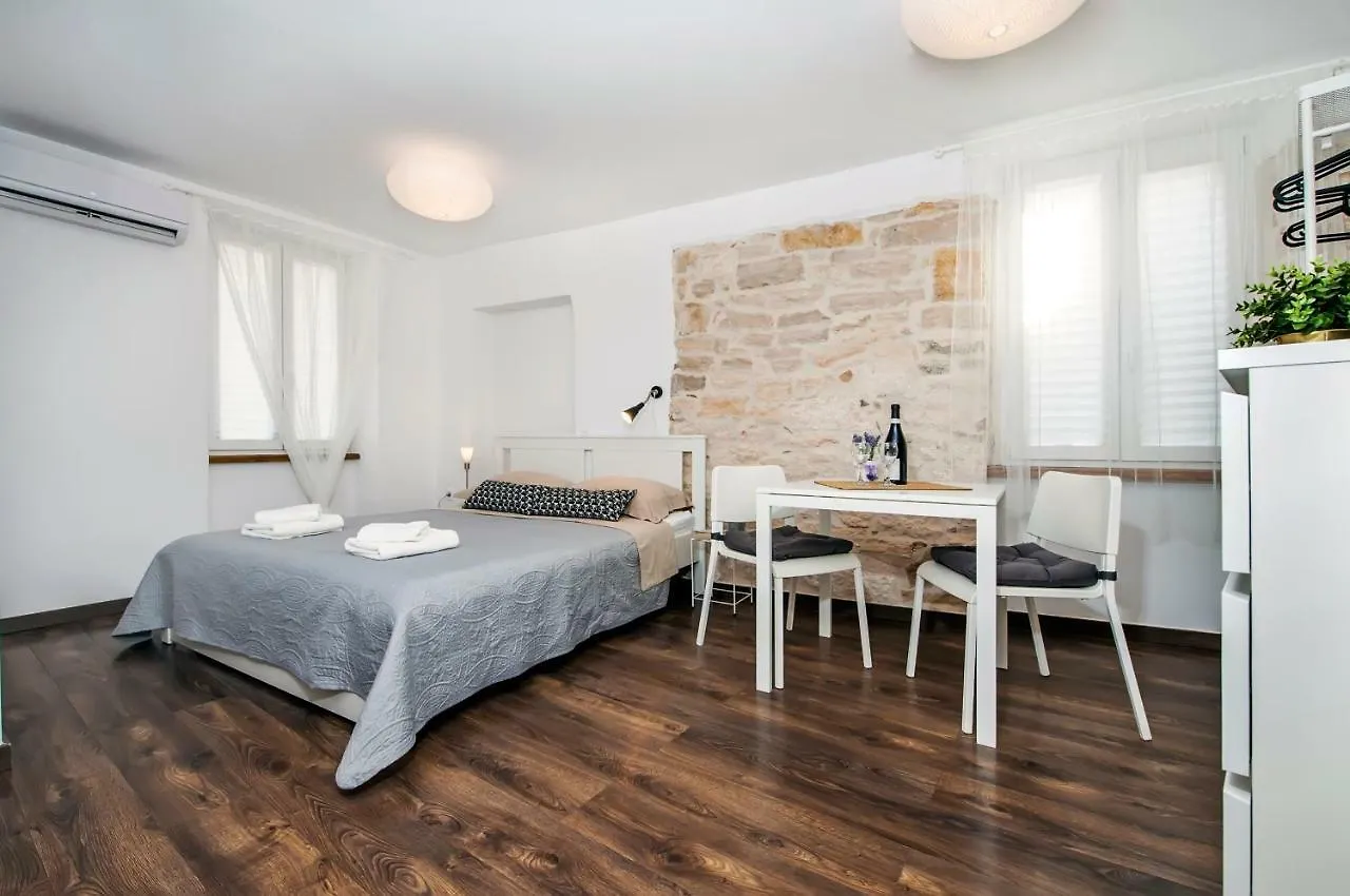 Appartement Pisinium Studios Rovinj