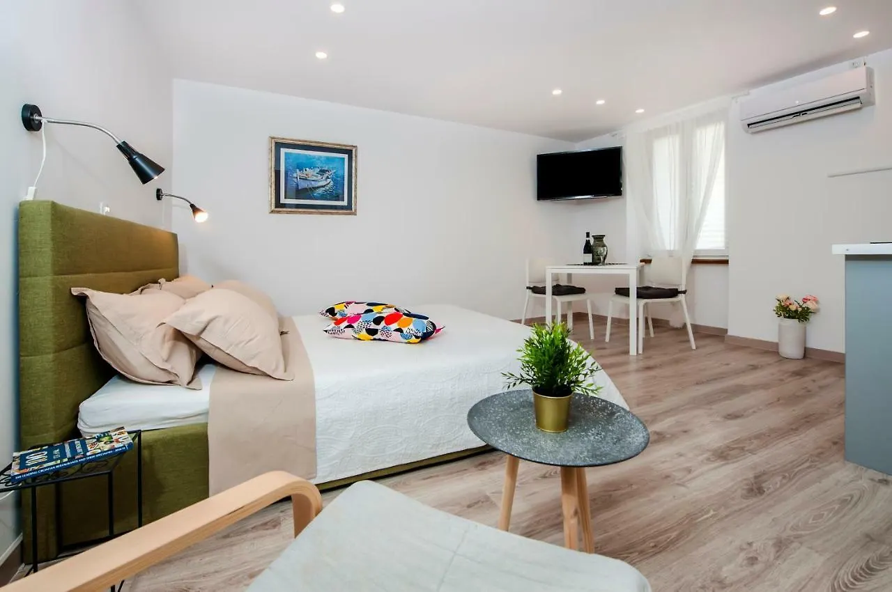 Pisinium Studios Rovinj Appartement