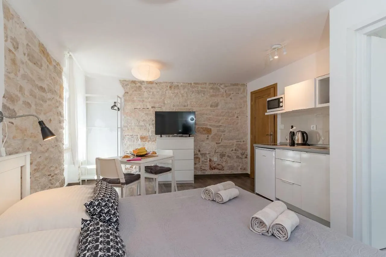 Pisinium Studios Rovinj Kroatië
