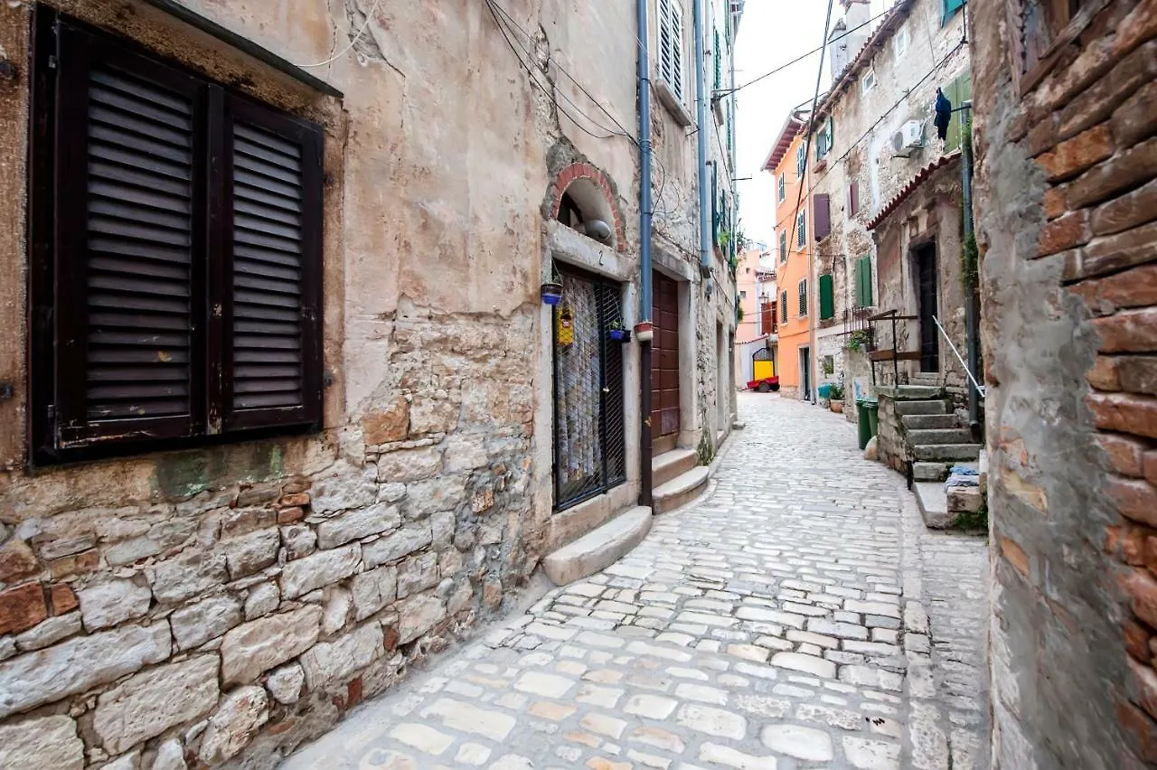 Pisinium Studios Rovinj 0*,